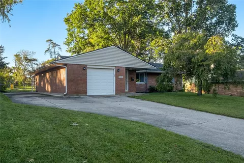 Exterior - 3124 Santa Rosa Dr, Kettering, OH 45440 photo 4 of 4