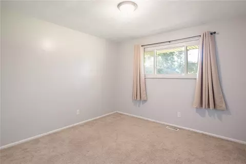 Bedroom - 3124 Santa Rosa Dr, Kettering, OH 45440 photo 1 of 6