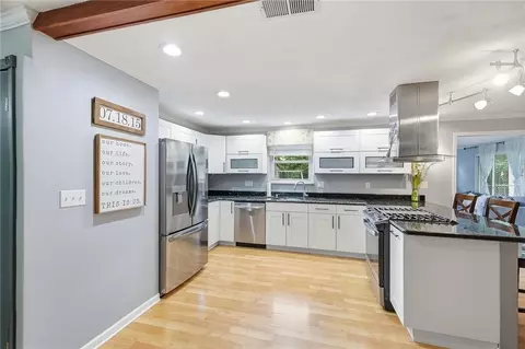 Kitchen - 4796 Polen Dr, Kettering, OH 45440 photo 1 of 4