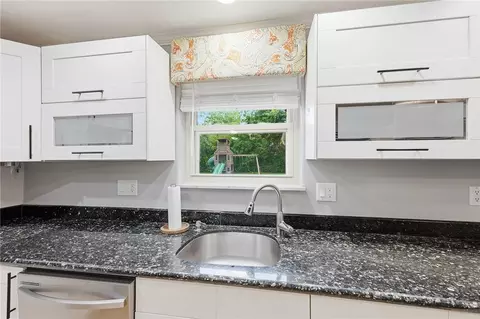 Kitchen - 4796 Polen Dr, Kettering, OH 45440 photo 4 of 4