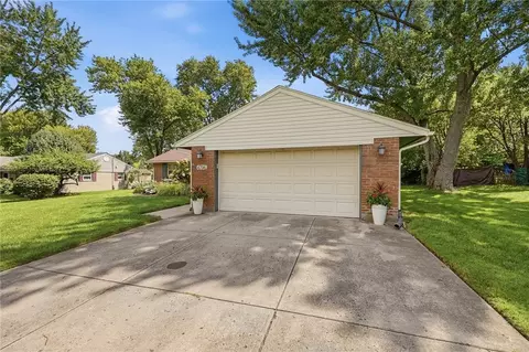 Exterior - 4796 Polen Dr, Kettering, OH 45440 photo 3 of 10