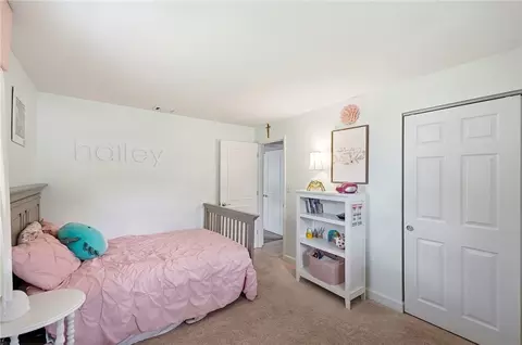 Bedroom - 4796 Polen Dr, Kettering, OH 45440 photo 4 of 6
