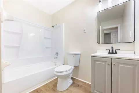 Bath - 2710 May, Springfield, OH 45505 photo 1 of 2