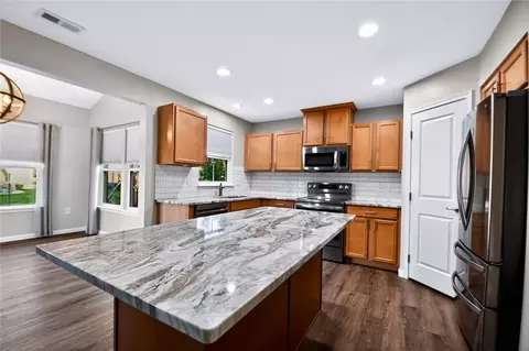 Kitchen - 1654 Cedar Creek Dr, Centerville, OH 45458 photo 2 of 3
