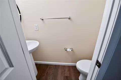 Bath - 1654 Cedar Creek Dr, Centerville, OH 45458 photo 1 of 4