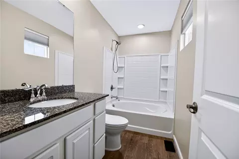 Bath - 1654 Cedar Creek Dr, Centerville, OH 45458 photo 3 of 4