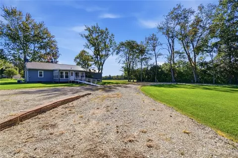 Exterior - 1925 W Possum Rd, Springfield, OH 45506 photo 15 of 15