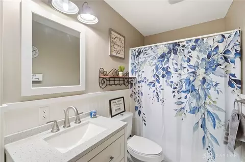 Bath - 1925 W Possum Rd, Springfield, OH 45506 photo 4 of 4