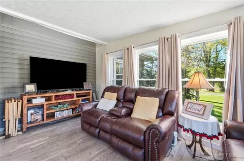 Living - 1925 W Possum Rd, Springfield, OH 45506 photo 5 of 5