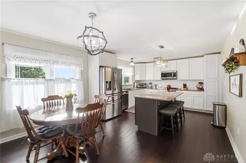 Kitchen - 1925 W Possum Rd, Springfield, OH 45506 photo 1 of 10