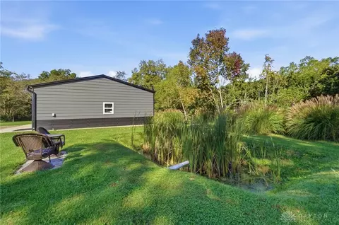 Exterior - 1925 W Possum Rd, Springfield, OH 45506 photo 14 of 15