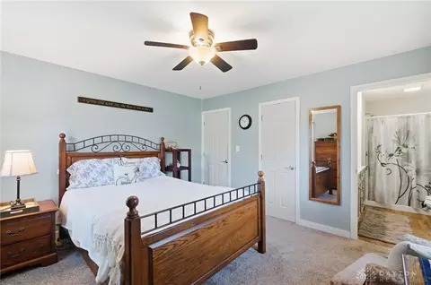 Bedroom - 1925 W Possum Rd, Springfield, OH 45506 photo 4 of 7