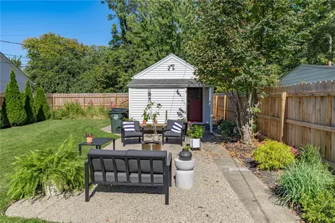 Exterior - 1257 Elmdale Dr, Kettering, OH 45409 photo 7 of 10