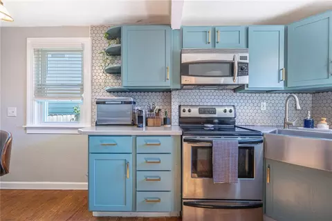 Kitchen - 1257 Elmdale Dr, Kettering, OH 45409 photo 2 of 2