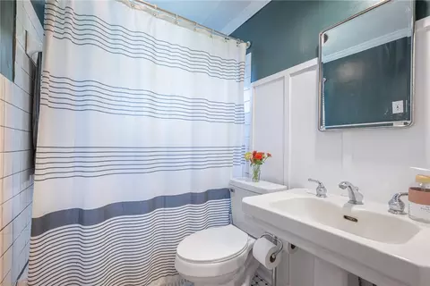 Bath - 1257 Elmdale Dr, Kettering, OH 45409 photo 1 of 2