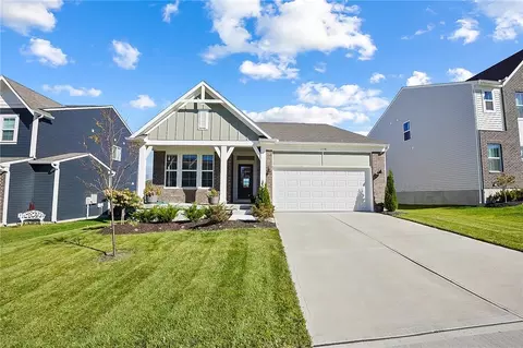 1558 Arden Bnd, Fairborn, OH 45324