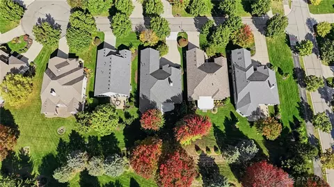 View/Area - 1016 Wedgestone Ct, Centerville, OH 45458 photo 3 of 5