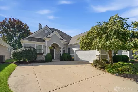 Exterior - 1016 Wedgestone Ct, Centerville, OH 45458 photo 2 of 10