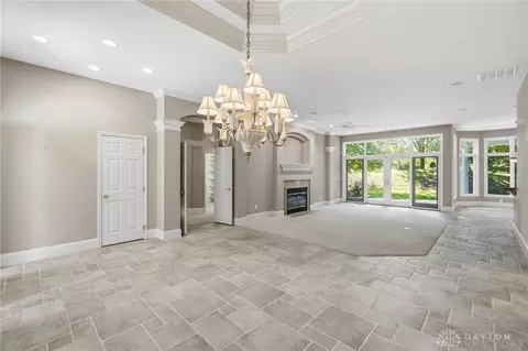 Living - 1016 Wedgestone Ct, Centerville, OH 45458 photo 4 of 15