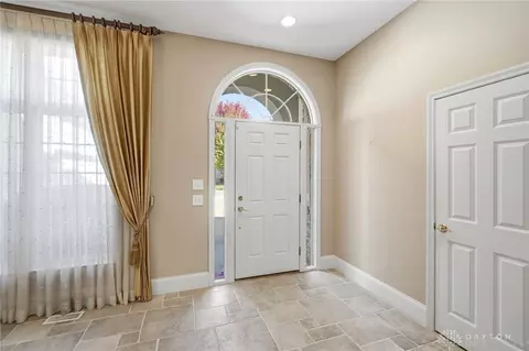 Entry Way - 1016 Wedgestone Ct, Centerville, OH 45458 photo 1 of 2
