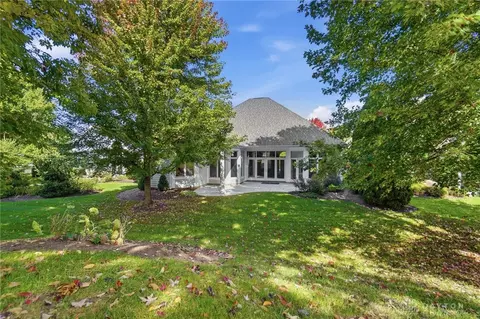 Exterior - 1016 Wedgestone Ct, Centerville, OH 45458 photo 4 of 10