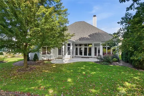 Exterior - 1016 Wedgestone Ct, Centerville, OH 45458 photo 5 of 10