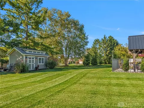 Exterior - 10275 Cherry Tree Ter, Centerville, OH 45458 photo 15 of 17