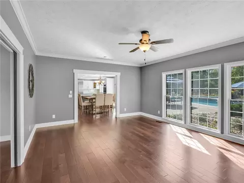 Living - 10275 Cherry Tree Ter, Centerville, OH 45458 photo 3 of 7