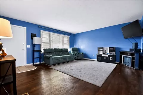 Living - 1821 Kruss Ave, Kettering, OH 45429 photo 1 of 4