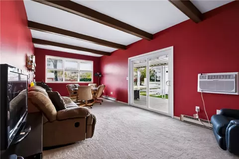 Living - 1821 Kruss Ave, Kettering, OH 45429 photo 3 of 4