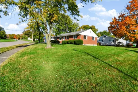 Exterior - 1821 Kruss Ave, Kettering, OH 45429 photo 3 of 8