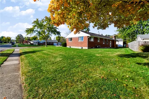 Exterior - 1821 Kruss Ave, Kettering, OH 45429 photo 8 of 8