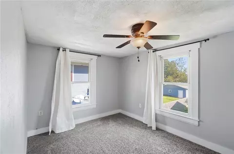 Bedroom - 1124 Elm St, Springfield, OH 45503 photo 3 of 7