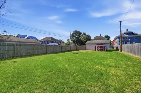Exterior - 1124 Elm St, Springfield, OH 45503 photo 13 of 16