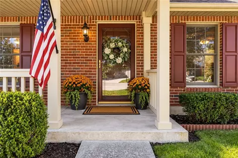 Exterior - 1926 Cattail Pt, Springfield, OH 45502 photo 4 of 9