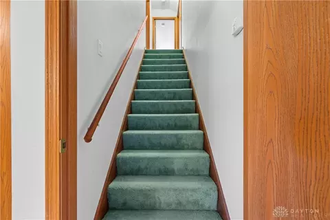 Entry Way - 1926 Cattail Pt, Springfield, OH 45502 photo 2 of 2
