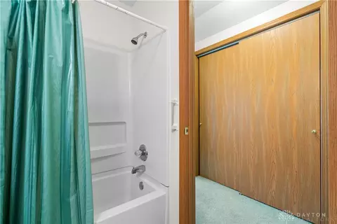 Bath - 1926 Cattail Pt, Springfield, OH 45502 photo 4 of 4