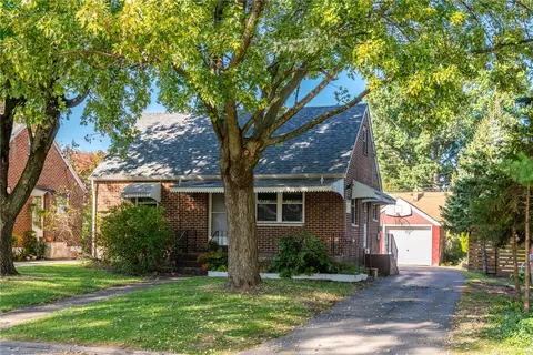 Exterior - 2529 Oakley Ave, Kettering, OH 45419 photo 7 of 7