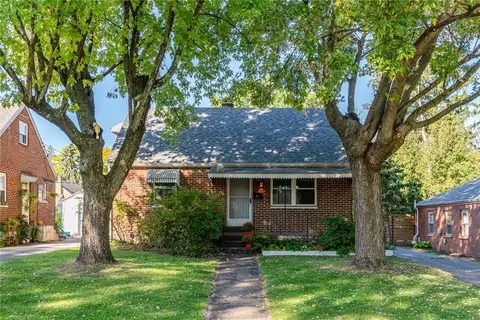 Exterior - 2529 Oakley Ave, Kettering, OH 45419 photo 3 of 7