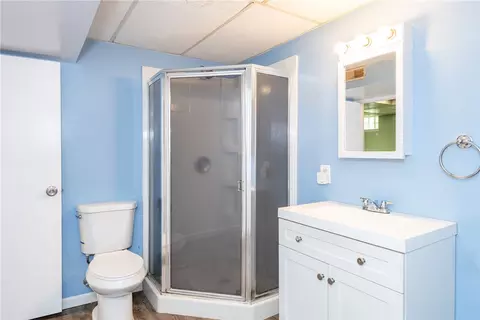 Bath - 2529 Oakley Ave, Kettering, OH 45419 photo 2 of 2