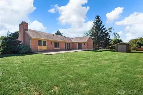 Exterior - 483 Timberlea Trl, Kettering, OH 45429 photo 3 of 5
