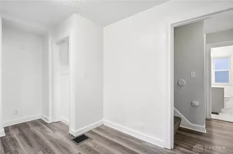 Entry Way - 2812 White Oak Dr, Dayton, OH 45420 photo 2 of 3