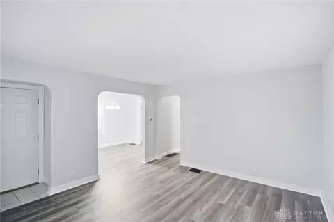 Living - 2812 White Oak Dr, Dayton, OH 45420 photo 4 of 4