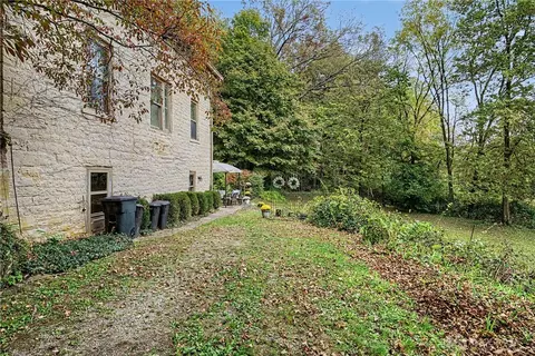 Exterior - 4690 S Tecumseh Rd, Springfield, OH 45502 photo 5 of 29