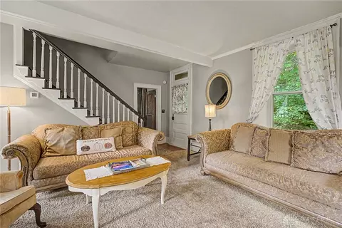 Living - 4690 S Tecumseh Rd, Springfield, OH 45502 photo 5 of 6