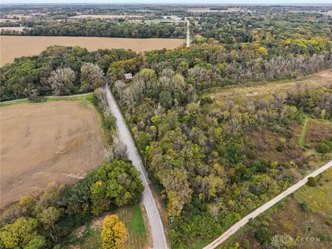 View/Area - 4690 S Tecumseh Rd, Springfield, OH 45502 photo 1 of 1