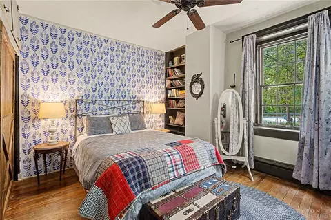 Bedroom - 4690 S Tecumseh Rd, Springfield, OH 45502 photo 1 of 14