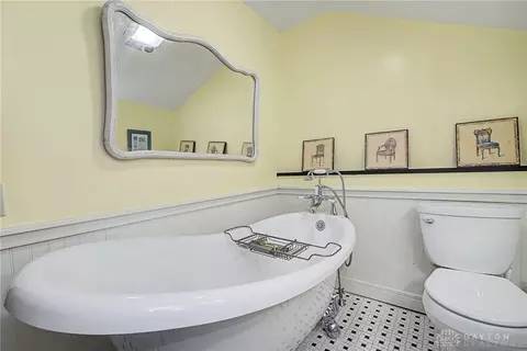 Bath - 4690 S Tecumseh Rd, Springfield, OH 45502 photo 4 of 4