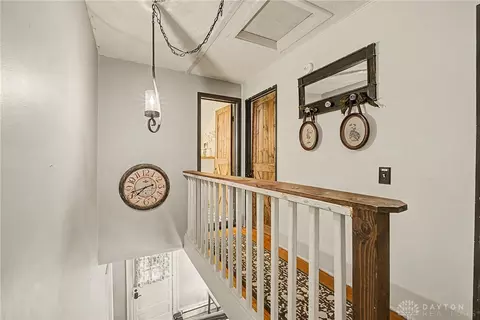 Entry Way - 4690 S Tecumseh Rd, Springfield, OH 45502 photo 6 of 7
