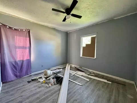 Bedroom - 123 Trenton Pl, Springfield, OH 45504 photo 1 of 10